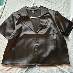 Forever 21 crop satin tee